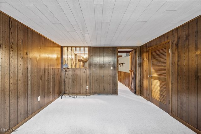 11167 Northwood Avenue NE, Bolivar, OH 44612