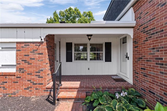 11167 Northwood Avenue NE, Bolivar, OH 44612