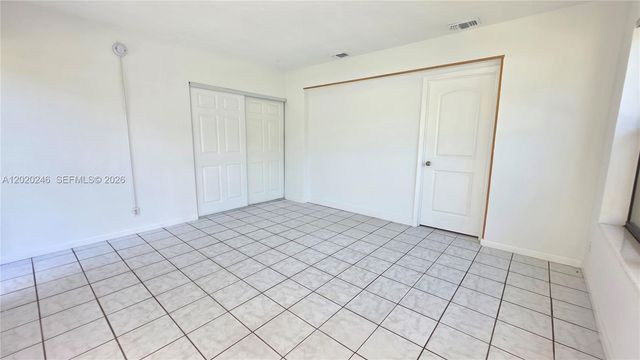 525 NE 132nd Ter 525 or 527, North Miami, FL 33161
