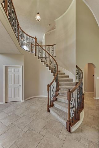 30202 W Legends Trail Drive, Spring, TX 77386