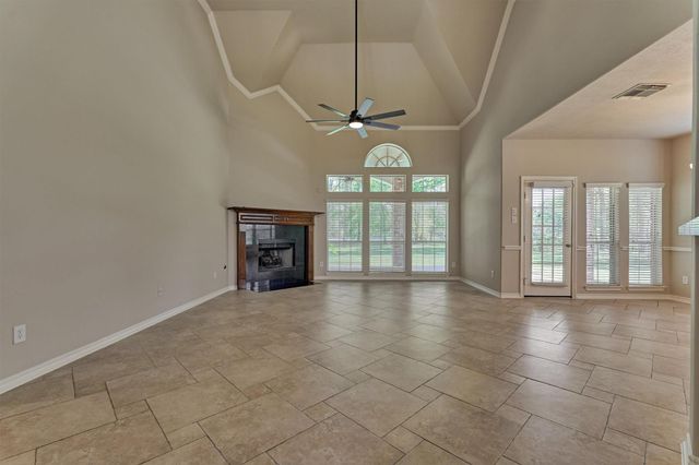 30202 W Legends Trail Drive, Spring, TX 77386