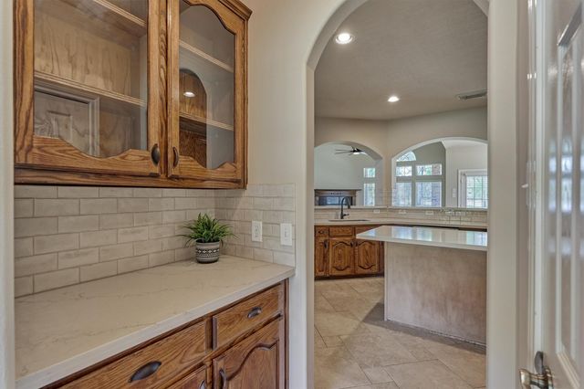 30202 W Legends Trail Drive, Spring, TX 77386