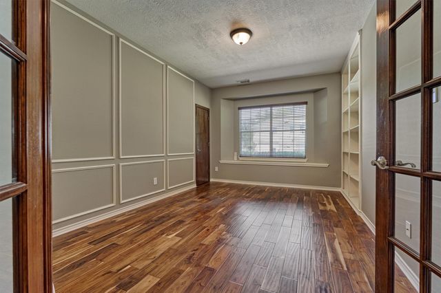 30202 W Legends Trail Drive, Spring, TX 77386