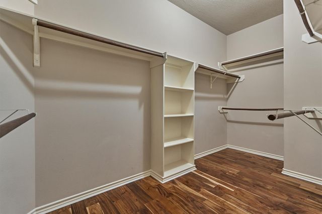 30202 W Legends Trail Drive, Spring, TX 77386