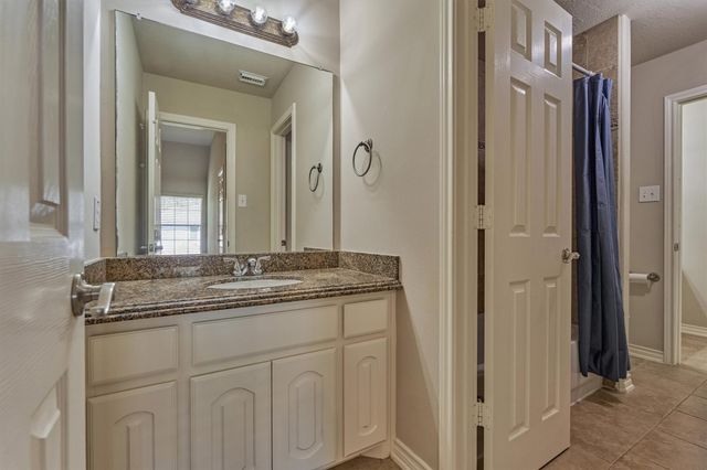 30202 W Legends Trail Drive, Spring, TX 77386