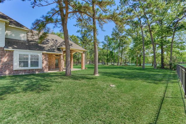 30202 W Legends Trail Drive, Spring, TX 77386