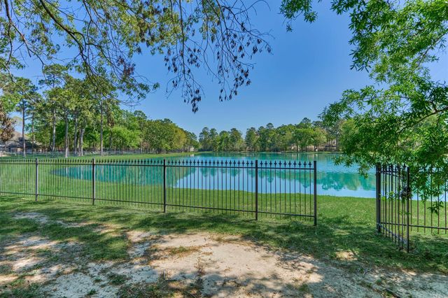 30202 W Legends Trail Drive, Spring, TX 77386
