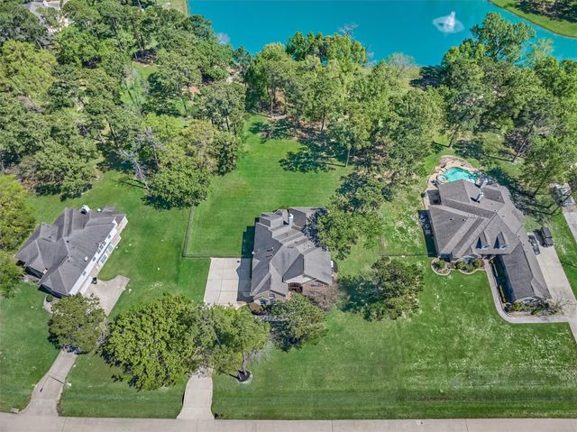 30202 W Legends Trail Drive, Spring, TX 77386