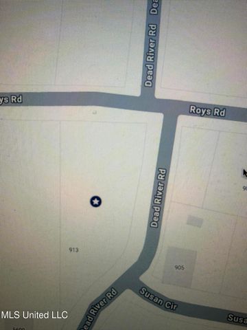 913 Roys Road, Gautier, MS 39553