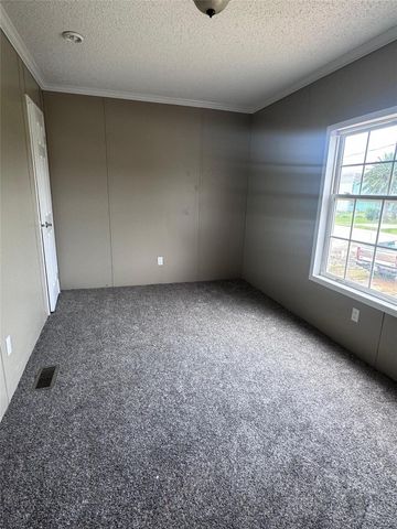 503 7th Street, San Leon, TX 77539
