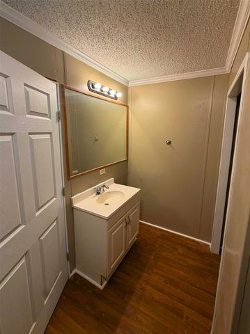 503 7th Street, San Leon, TX 77539