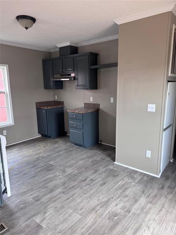 503 7th Street, San Leon, TX 77539