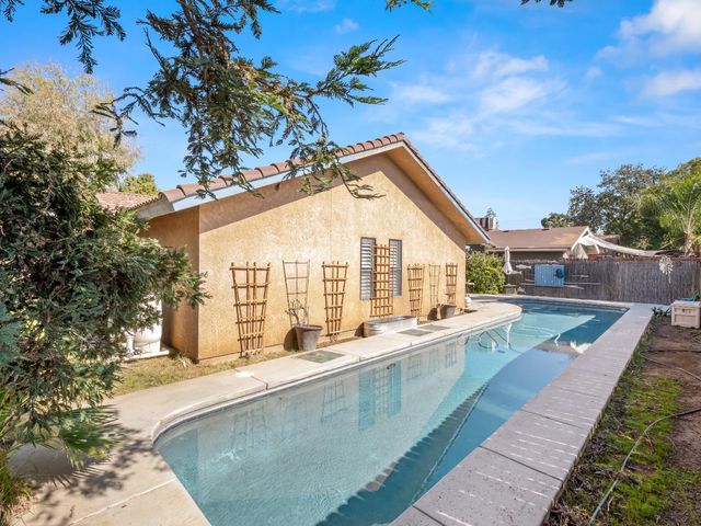 5109 W Menlo Avenue, Fresno, CA 93722