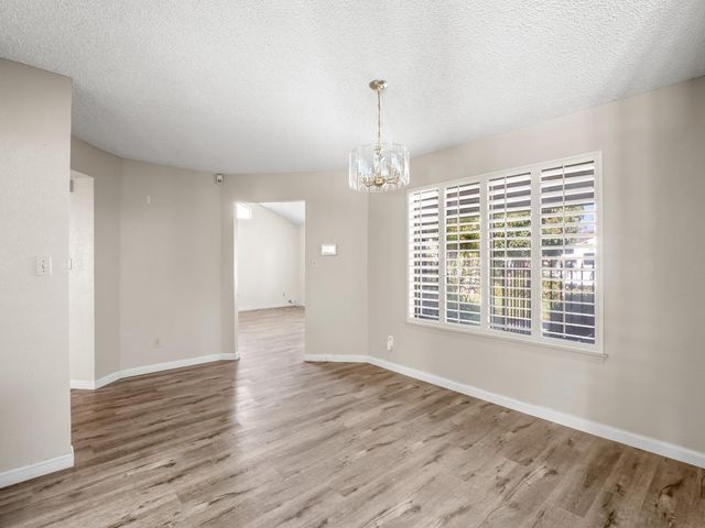 5109 W Menlo Avenue, Fresno, CA 93722