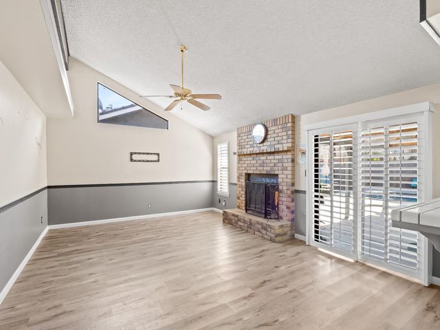 5109 W Menlo Avenue, Fresno, CA 93722