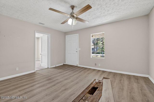 1131 PANGOLA Drive, Jacksonville, FL 32205