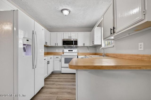 1131 PANGOLA Drive, Jacksonville, FL 32205