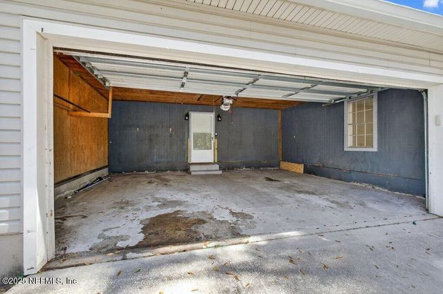 1131 PANGOLA Drive, Jacksonville, FL 32205