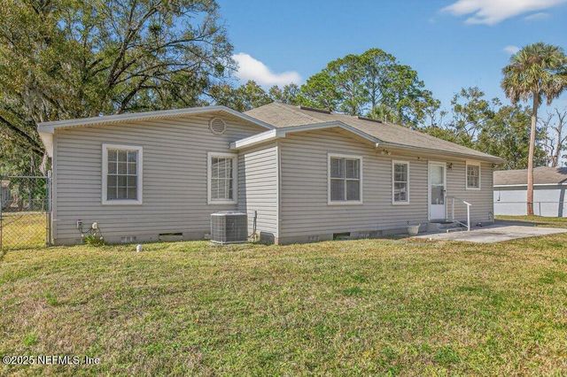 1131 PANGOLA Drive, Jacksonville, FL 32205