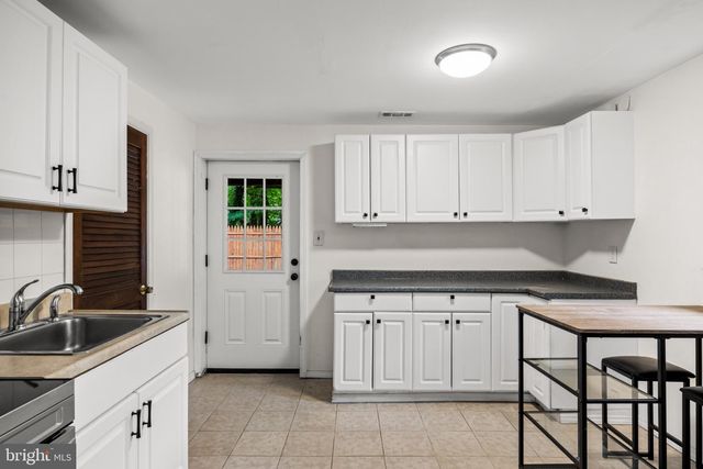 2005 CHAPEL AVE W, Cherry Hill, NJ 08002