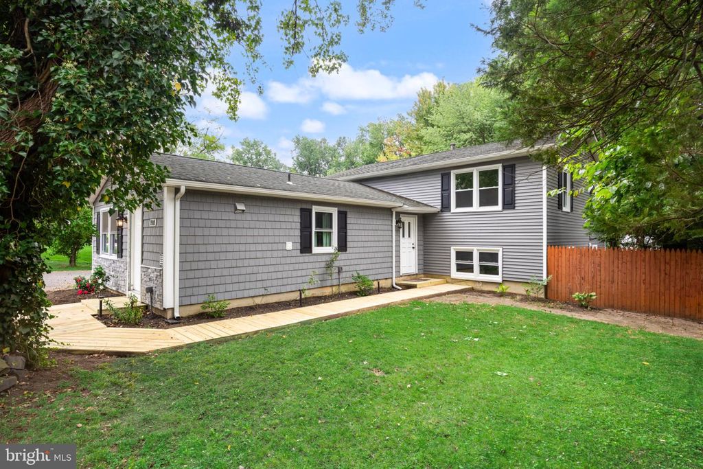 2005 CHAPEL AVE W, Cherry Hill, NJ 08002