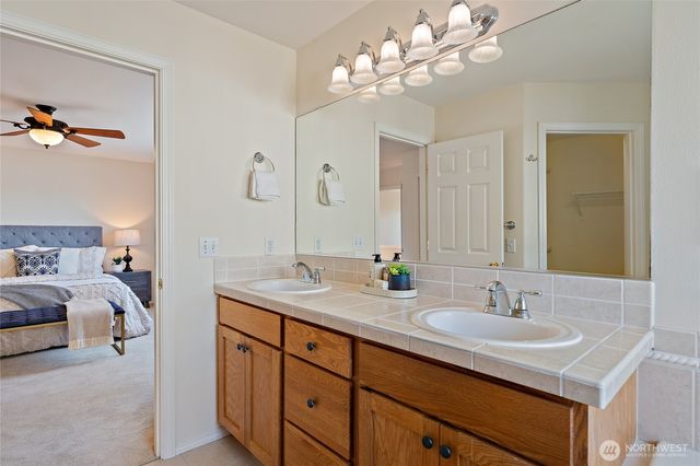 13235 124th Court NE, Kirkland, WA 98034