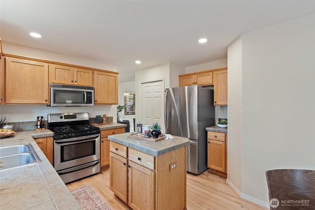 13235 124th Court NE, Kirkland, WA 98034