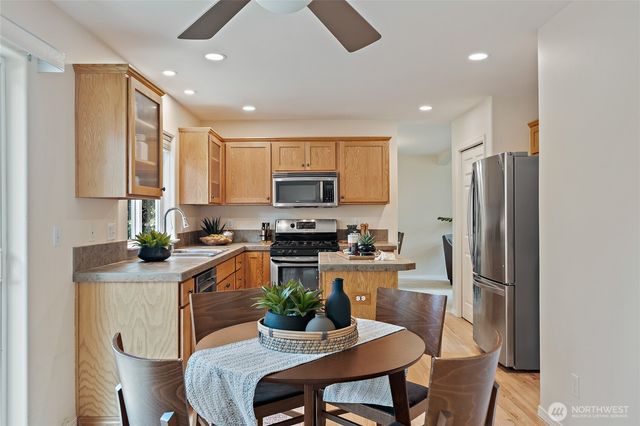 13235 124th Court NE, Kirkland, WA 98034