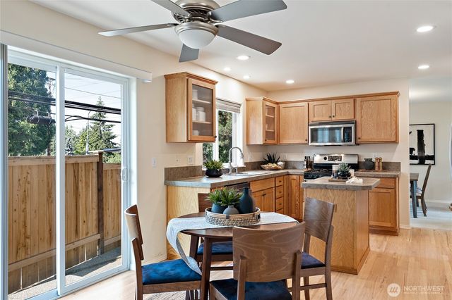 13235 124th Court NE, Kirkland, WA 98034