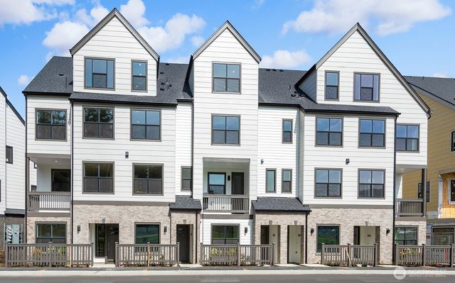 749 7th Avenue NW, Issaquah, WA 98027
