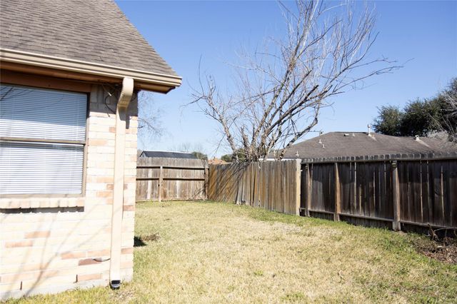 8423 Grand Knolls Drive, Houston, TX 77083