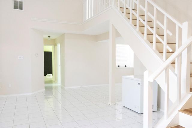 8423 Grand Knolls Drive, Houston, TX 77083