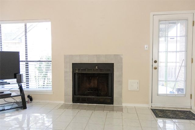 8423 Grand Knolls Drive, Houston, TX 77083