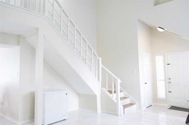 8423 Grand Knolls Drive, Houston, TX 77083