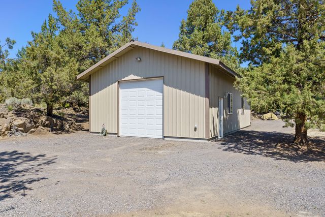 4192 NW 61st Street, Redmond, OR 97756