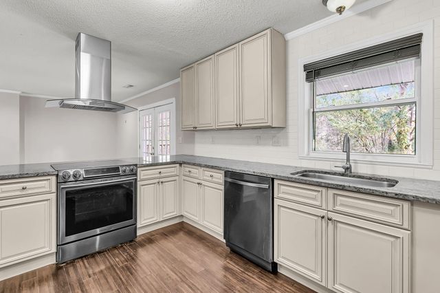 117 Alma Drive, Ladson, SC 29456