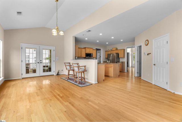 17 Alamosa Court, Simpsonville, SC 29681