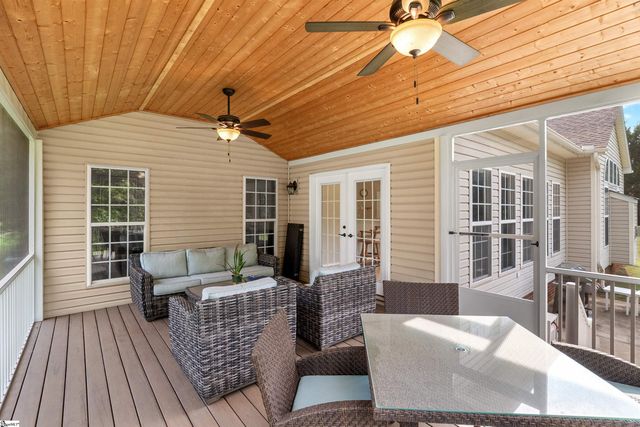 17 Alamosa Court, Simpsonville, SC 29681