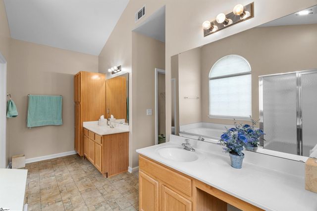 17 Alamosa Court, Simpsonville, SC 29681