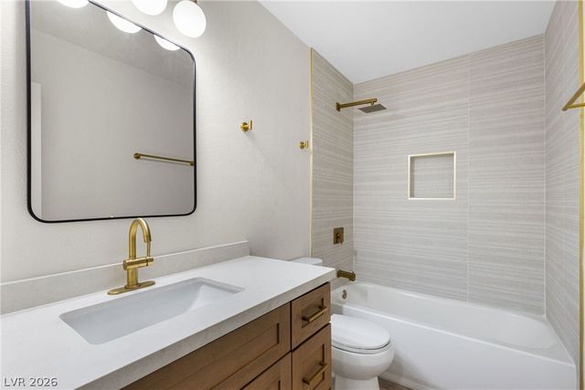 271 East Middleton Drive, Henderson, NV 89015