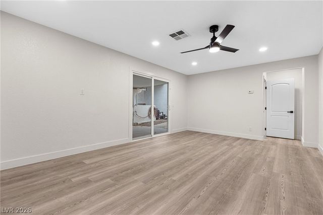 271 East Middleton Drive, Henderson, NV 89015