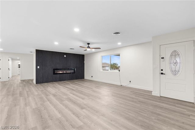271 East Middleton Drive, Henderson, NV 89015