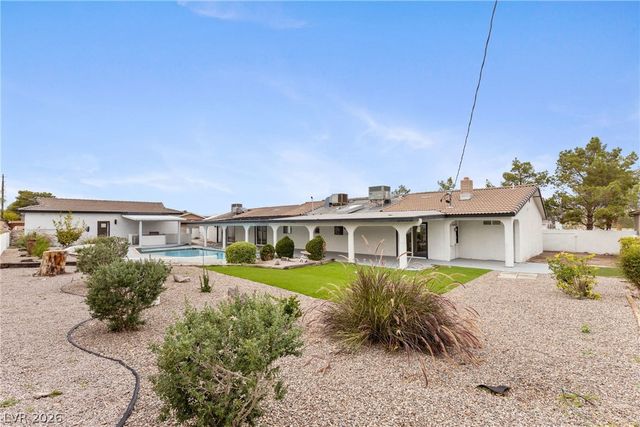 271 East Middleton Drive, Henderson, NV 89015