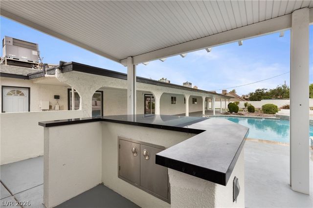 271 East Middleton Drive, Henderson, NV 89015