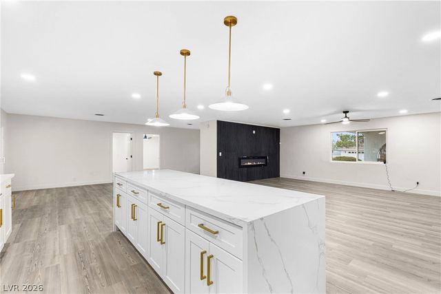 271 East Middleton Drive, Henderson, NV 89015