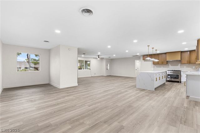 271 East Middleton Drive, Henderson, NV 89015