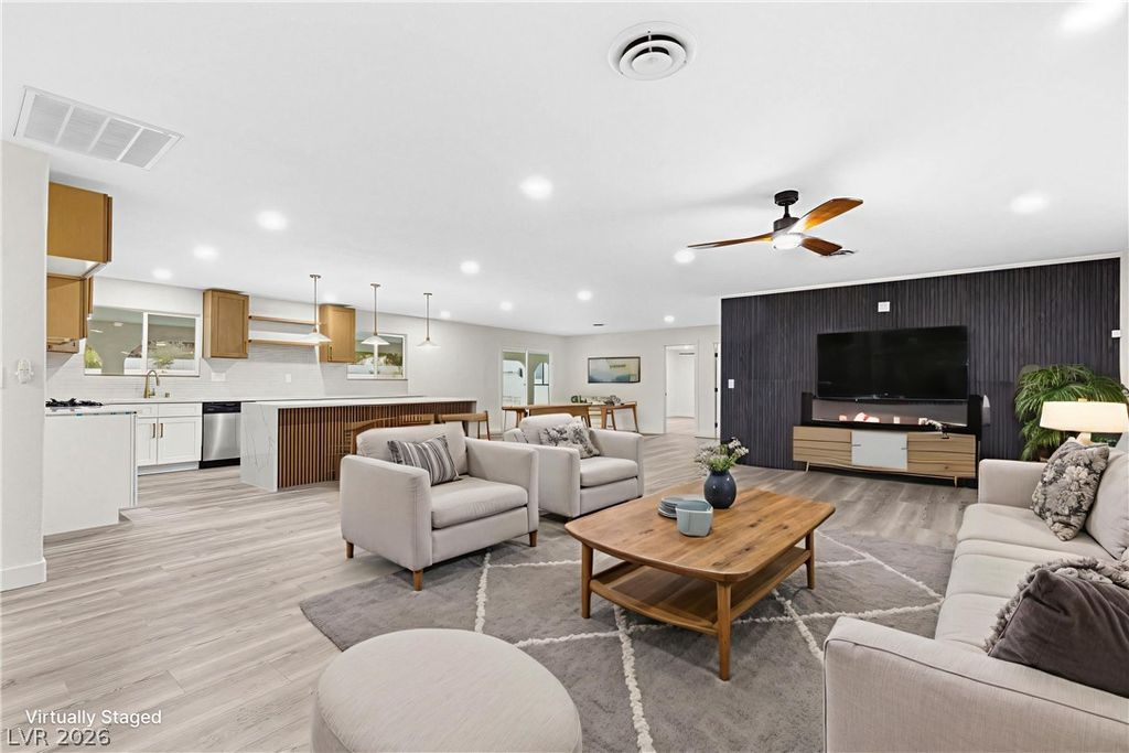 271 East Middleton Drive, Henderson, NV 89015