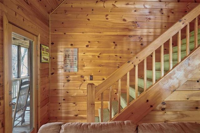 133 Muller Lane, Ellijay, GA 30540