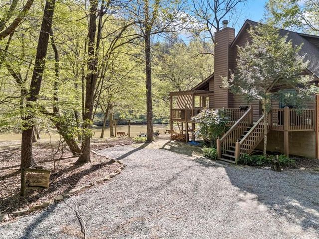 133 Muller Lane, Ellijay, GA 30540
