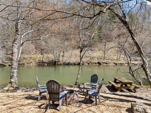 133 Muller Lane, Ellijay, GA 30540